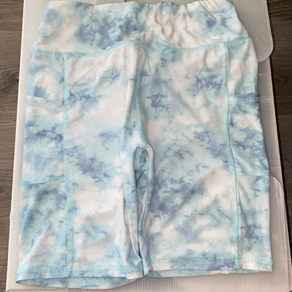 No comment NY•LA Blue & White tie-dye pockets Size Medium